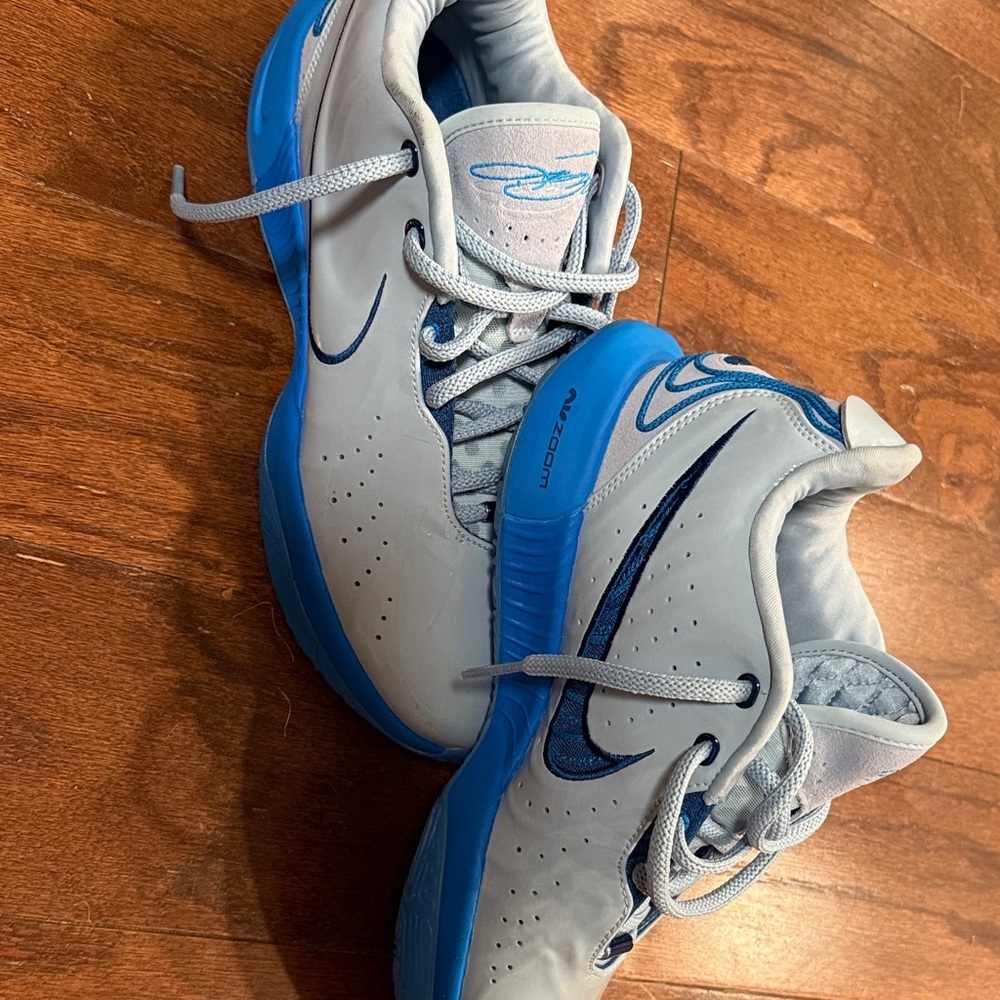 Nike Blue and Gray Men's Shoes - Picture 5 of 7